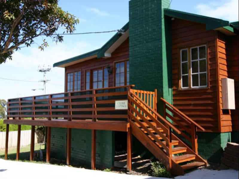 Cedar Cottages Blackmans Bay Exterior photo