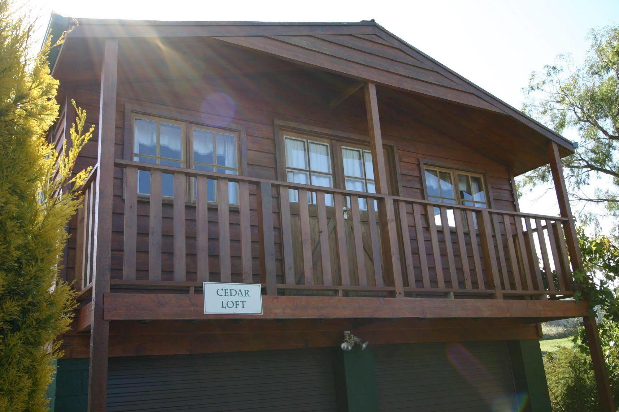 Cedar Cottages Blackmans Bay Exterior photo